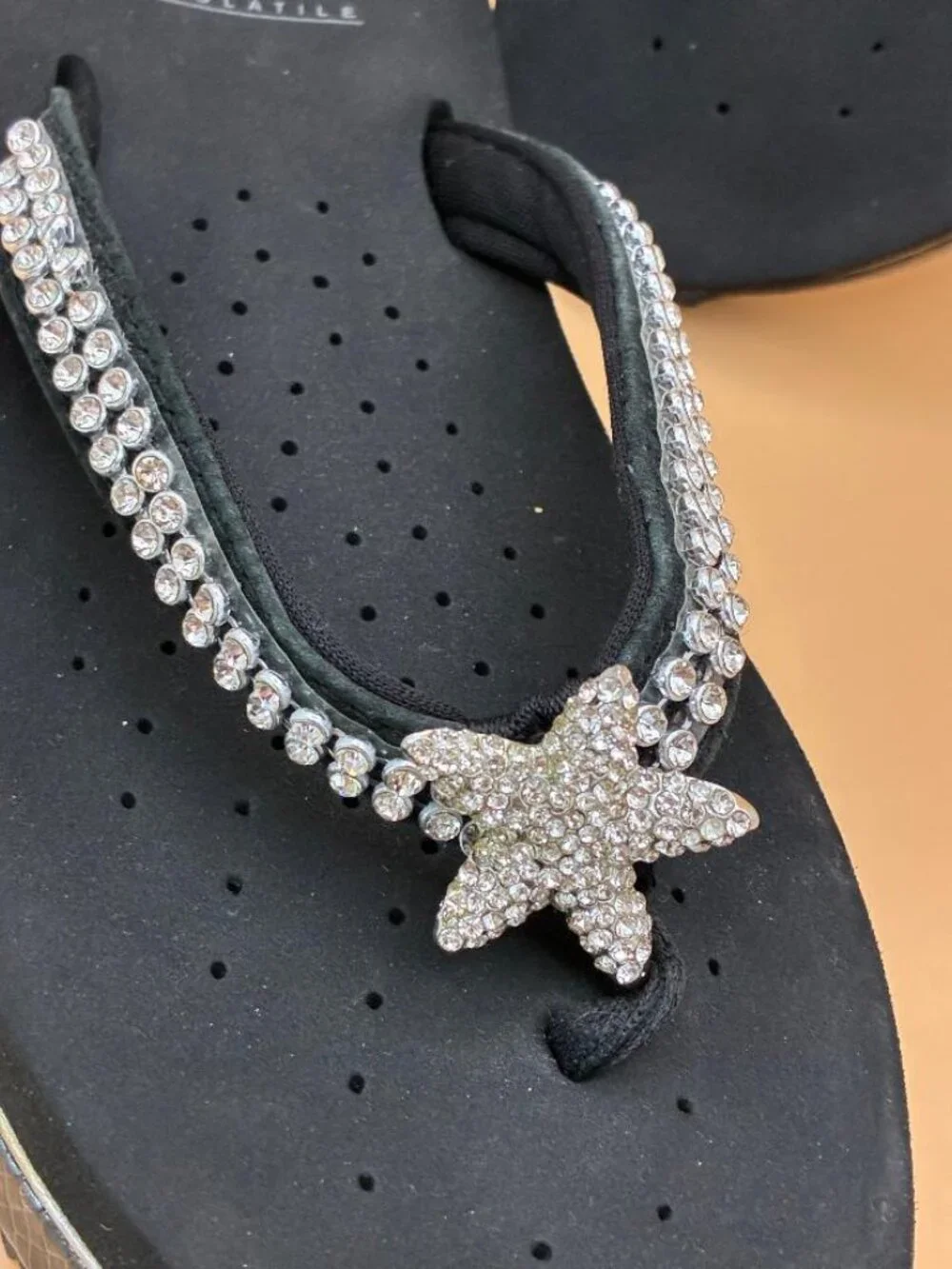 Volatile Women's Patricks Sea Shell Rhinestone Embellished Sandal Flip Flops 8M